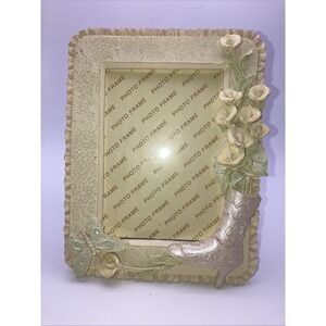 3D Calla Lillies/Boot/Butterfly Picture Frame For 3.5x5 Photo. Poly Resin GC